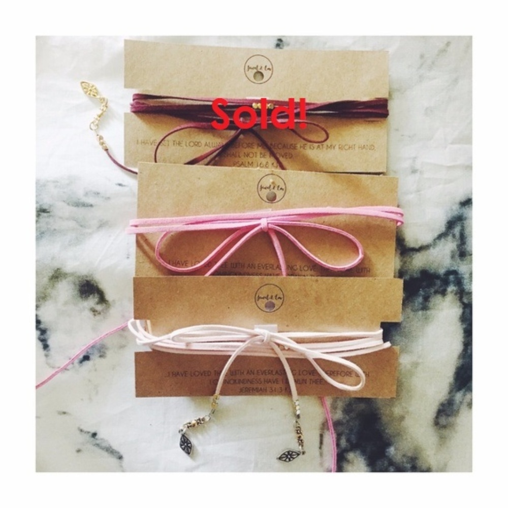 Colorful Chokers: Pinks
